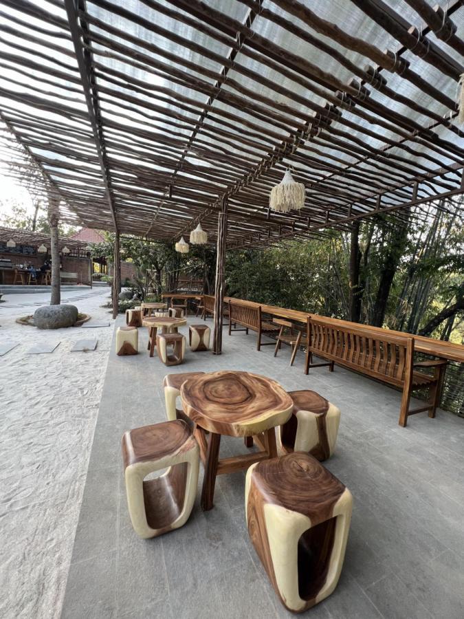 Point Of View Hotel & Resort 마잘렝카 외부 사진